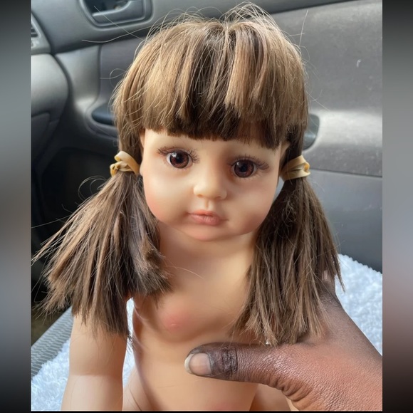 Reborn Toddler silicone doll - Picture 2 of 9